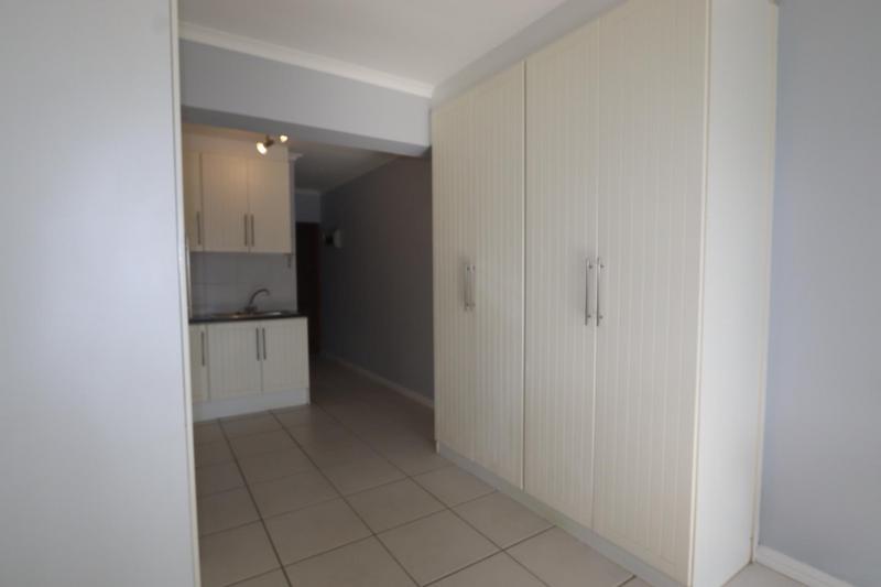To Let 1 Bedroom Property for Rent in Rondebosch Western Cape